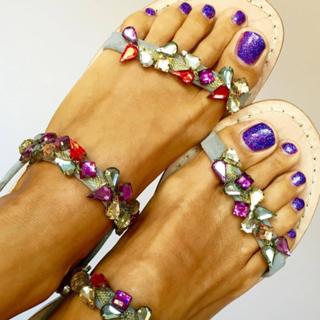 Francesca Leto feet photo thumbnail