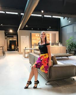 Francesca Leto feet photo thumbnail