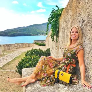 Francesca Leto feet photo thumbnail