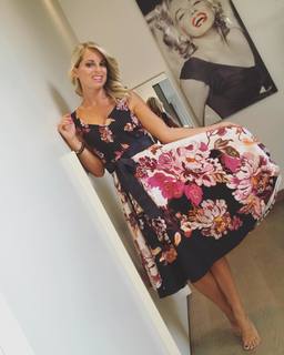 Francesca Leto feet photo thumbnail