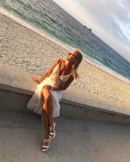 Francesca Leto feet photo thumbnail