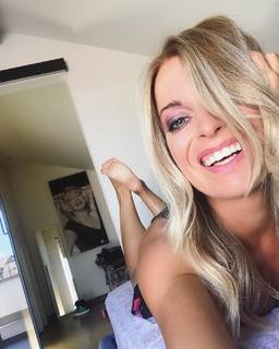 Francesca Leto feet photo thumbnail