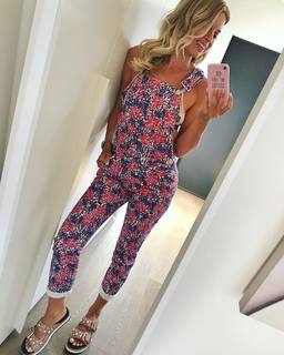 Francesca Leto feet photo thumbnail