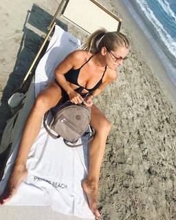 Francesca Leto feet photo thumbnail