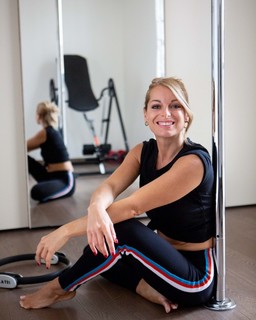 Francesca Leto feet photo thumbnail