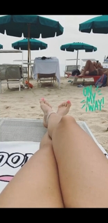 Francesca Leto feet photo thumbnail