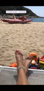 Francesca Leto feet photo thumbnail