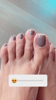 Francesca Leto feet photo thumbnail