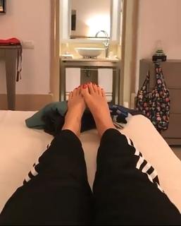 Francesca Leto feet photo thumbnail