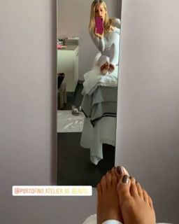 Francesca Leto feet photo thumbnail