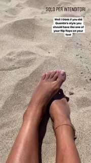 Francesca Leto feet photo thumbnail
