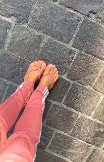 Francesca Leto feet photo thumbnail