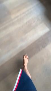 Francesca Leto feet photo thumbnail