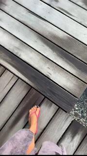 Francesca Leto feet photo thumbnail