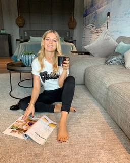 Francesca Leto feet photo thumbnail