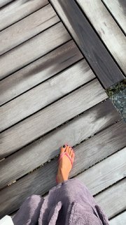 Francesca Leto feet photo thumbnail
