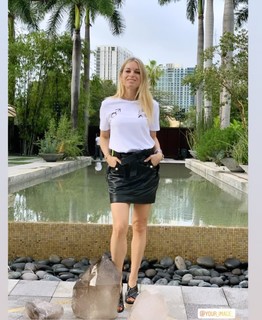 Francesca Leto feet photo thumbnail