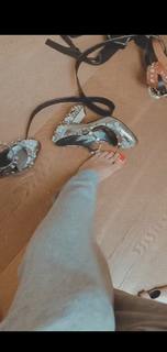 Francesca Leto feet photo thumbnail