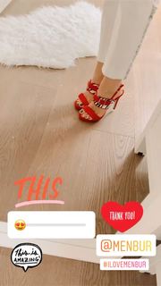 Francesca Leto feet photo thumbnail