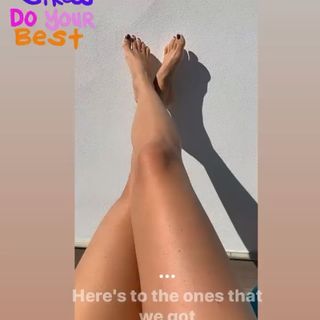 Francesca Leto feet photo thumbnail