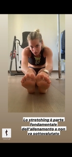 Francesca Leto feet photo thumbnail