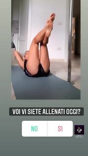 Francesca Leto feet photo thumbnail