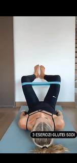 Francesca Leto feet photo thumbnail