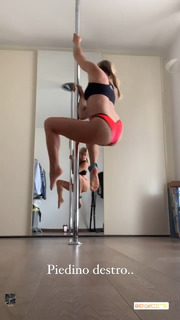 Francesca Leto feet photo thumbnail