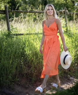 Francesca Leto feet photo thumbnail