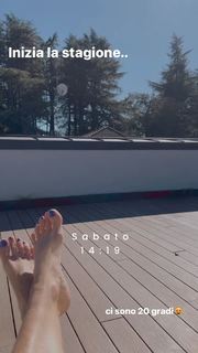 Francesca Leto feet photo thumbnail