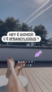Francesca Leto feet photo thumbnail