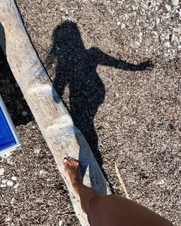 Francesca Leto feet photo thumbnail