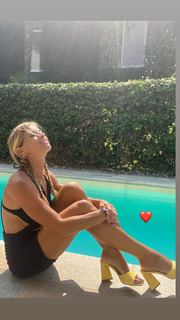 Francesca Leto feet photo thumbnail