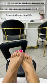 Francesca Leto feet photo thumbnail