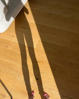 Francesca Leto feet photo thumbnail