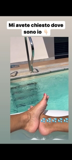 Francesca Leto feet photo thumbnail
