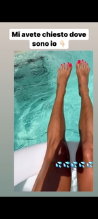 Francesca Leto feet photo thumbnail