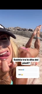 Francesca Leto feet photo thumbnail