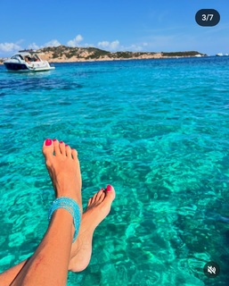 Francesca Leto feet photo thumbnail