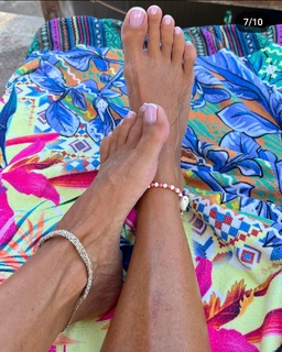 Francesca Leto feet photo thumbnail