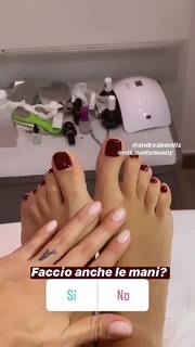 Francesca Lodo feet photo 11