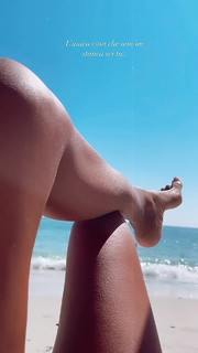 Francesca Lodo feet photo 7