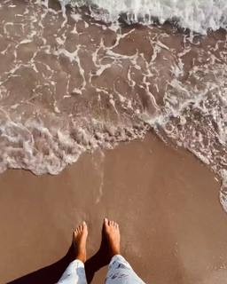 Francesca Lodo feet photo 10