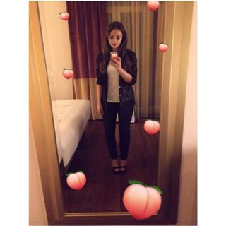 Francesca Michielin feet photo thumbnail