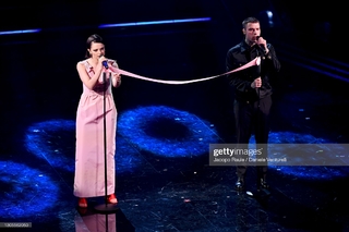 Francesca Michielin feet photo thumbnail