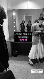 Francesca Michielin feet photo thumbnail