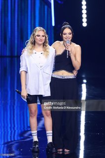 Francesca Michielin feet photo thumbnail
