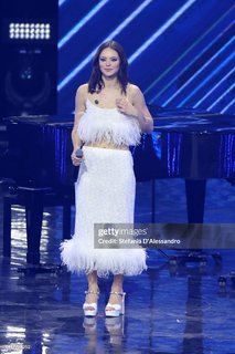 Francesca Michielin feet photo thumbnail