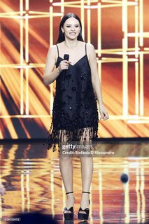 Francesca Michielin feet photo thumbnail