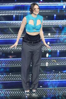 Francesca Michielin feet photo thumbnail